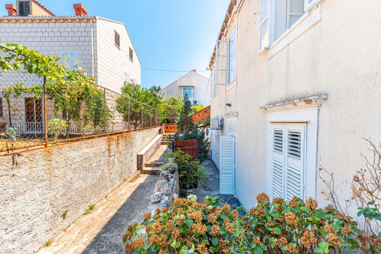 Guesthouse Isabel La Catolica Dubrovnik Luaran gambar