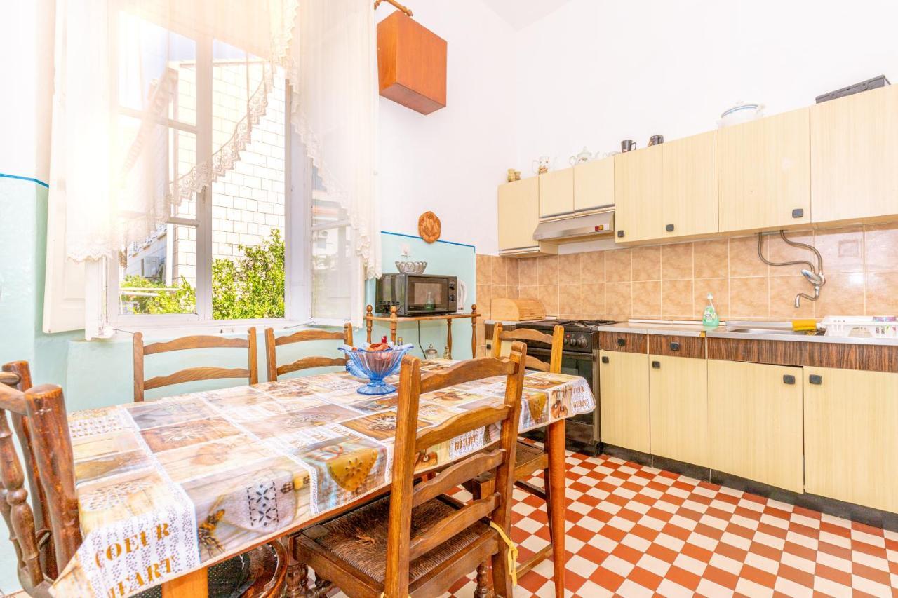 Guesthouse Isabel La Catolica Dubrovnik Luaran gambar