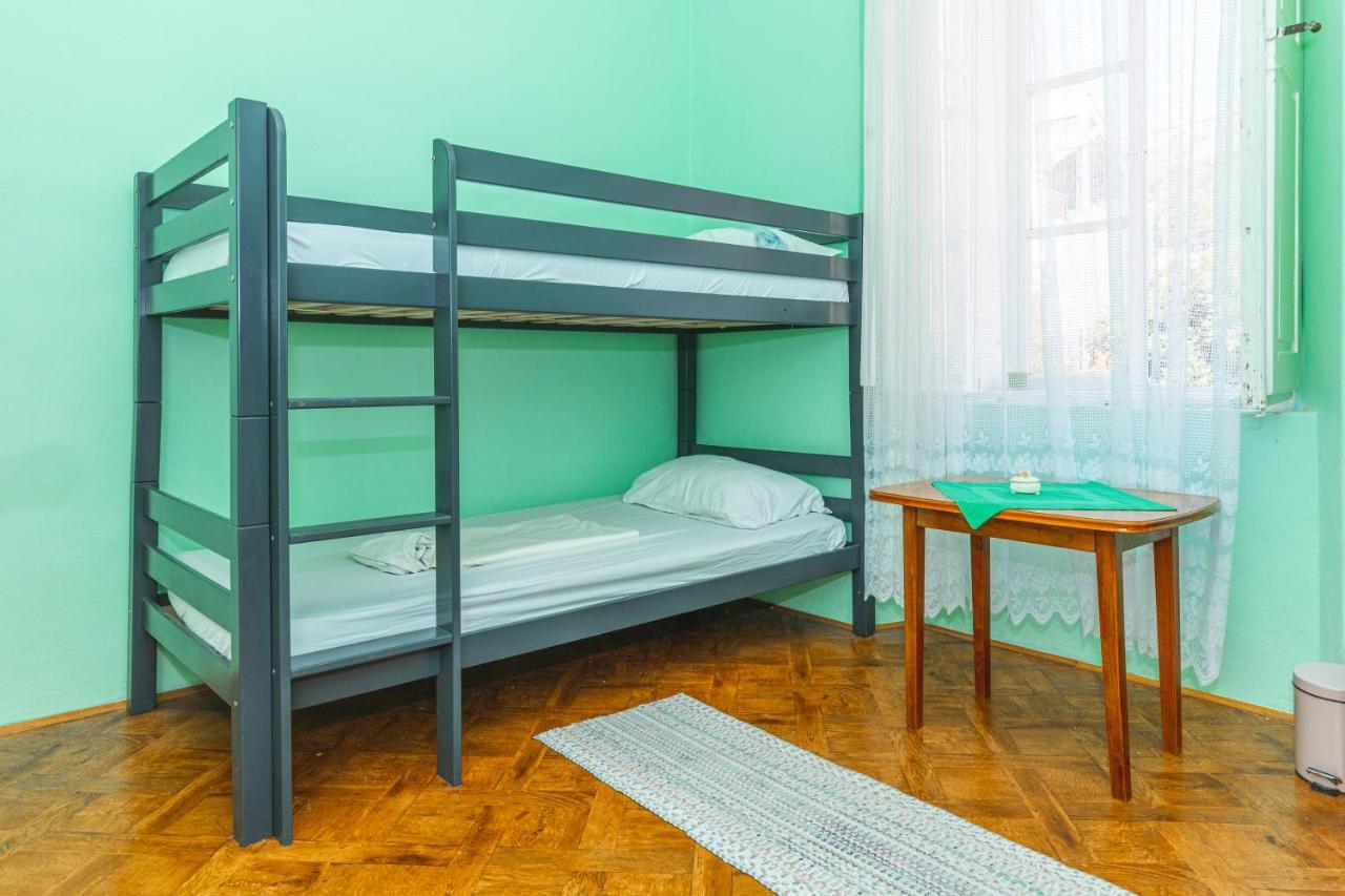 Guesthouse Isabel La Catolica Dubrovnik Luaran gambar
